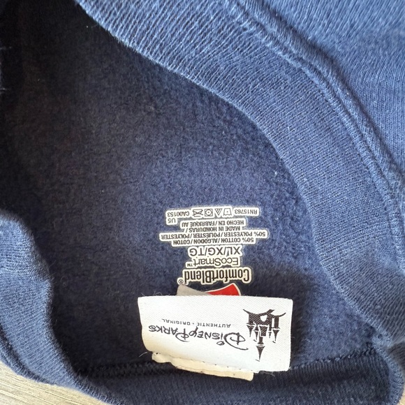 Disney Norway Epcot Sweater - Navy‎ and Red - Picture 3 of 3